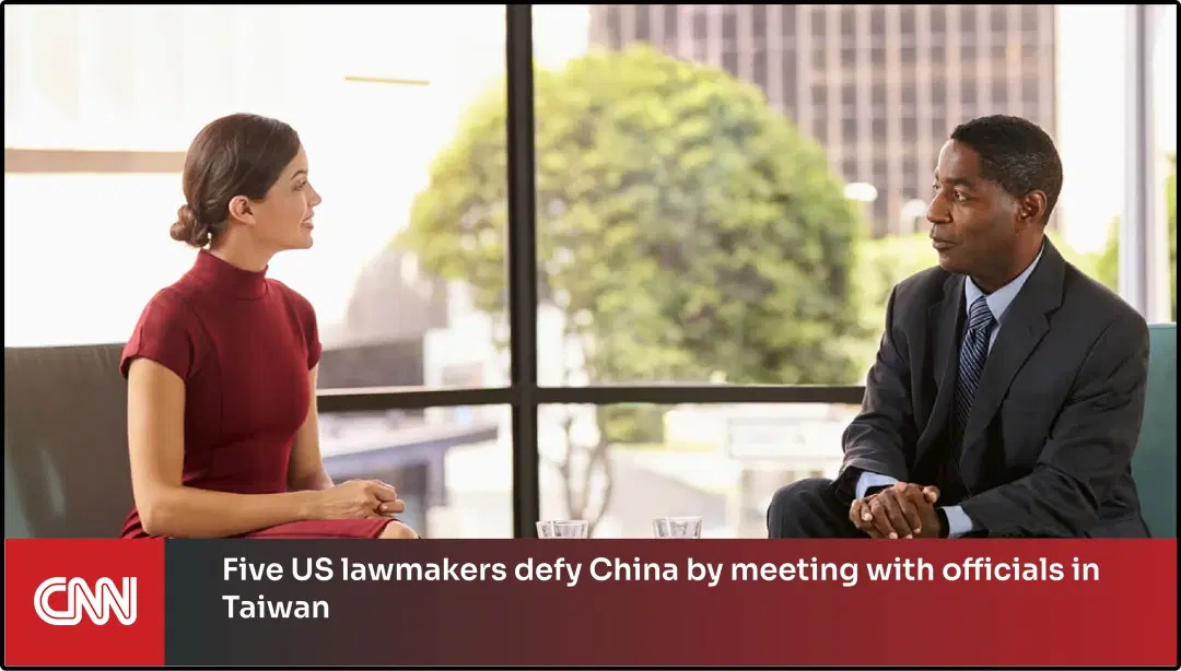 Step 3: Digital signage software interface showing composition window with CNN news App and Streaming app feeds