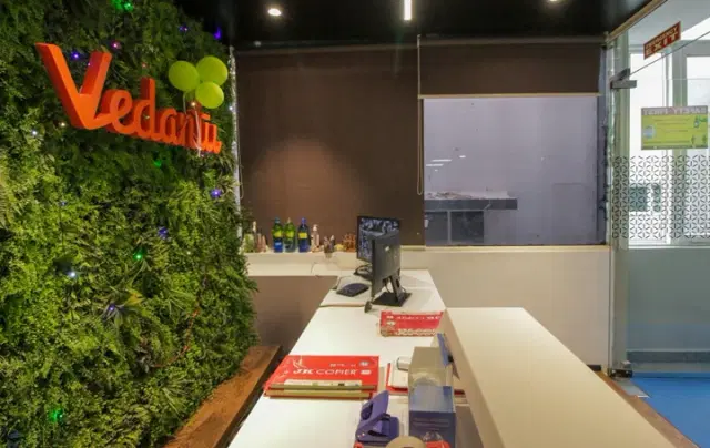 Vedantu Digital Signage