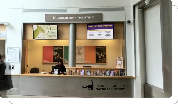 Digital screen showing easy content updates and announcements Digital screen showing easy content updates and announcements