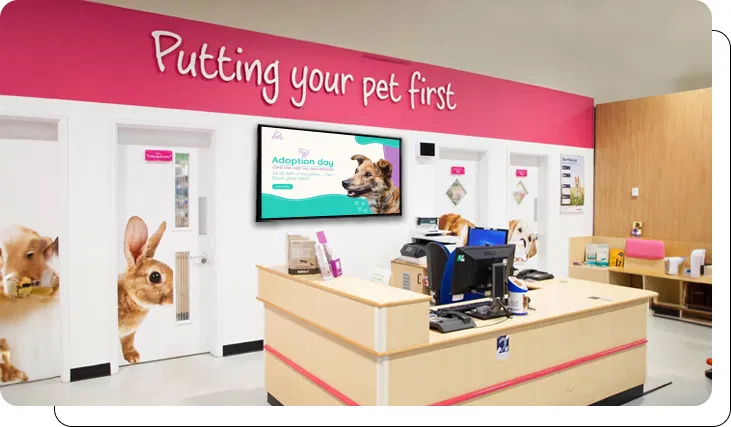 Veterinary digital signage showing compelling content Veterinary digital signage showing compelling content