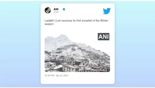 digital signage Social app preview showing news topic text placed at the bottom side of the screen layout-screen digital signage Social app preview showing news topic text placed at the bottom side of the screen layout-screen